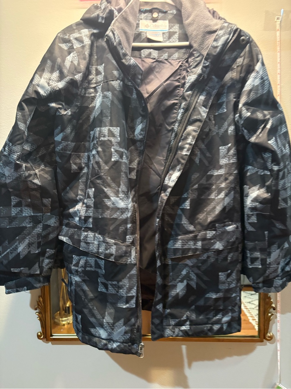 Columbia Black and Gray Geometric Kids Puffer Jacket
